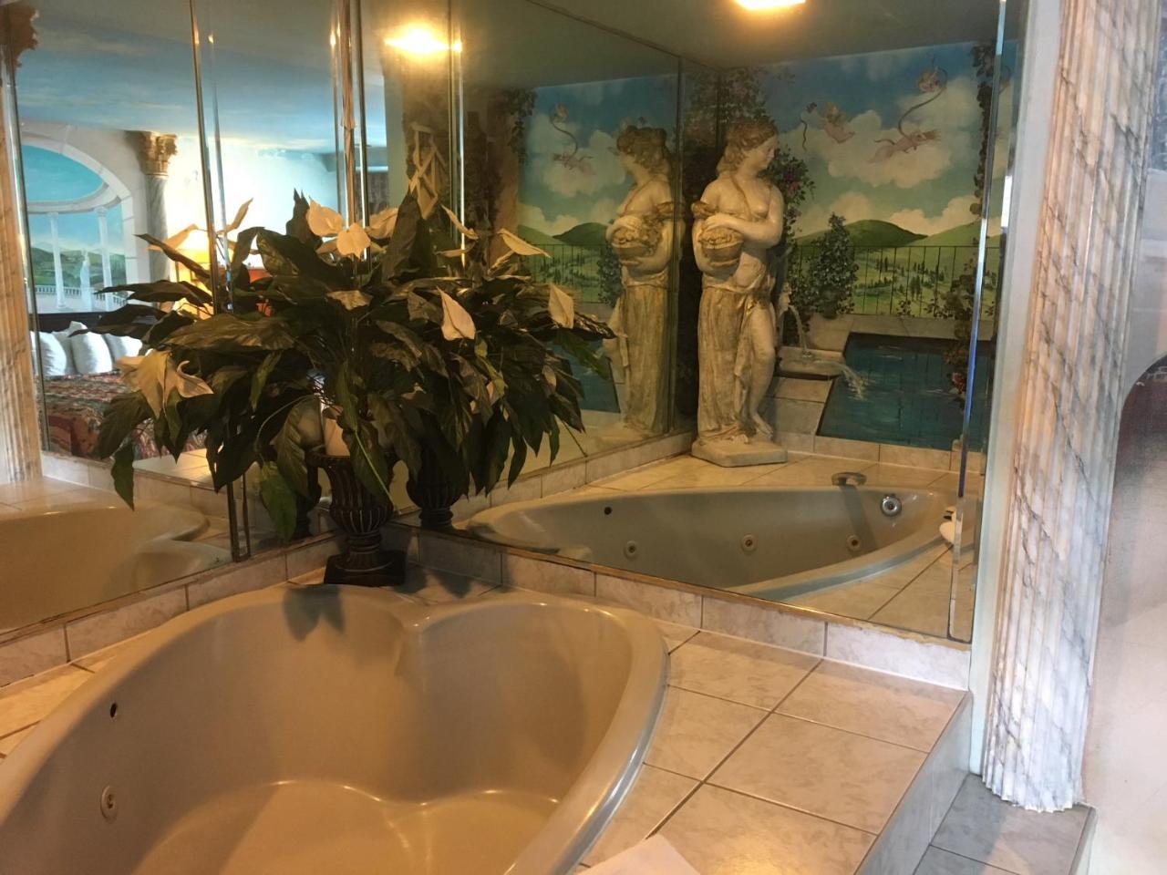 גאלווי Deluxe Inn מראה חיצוני תמונה