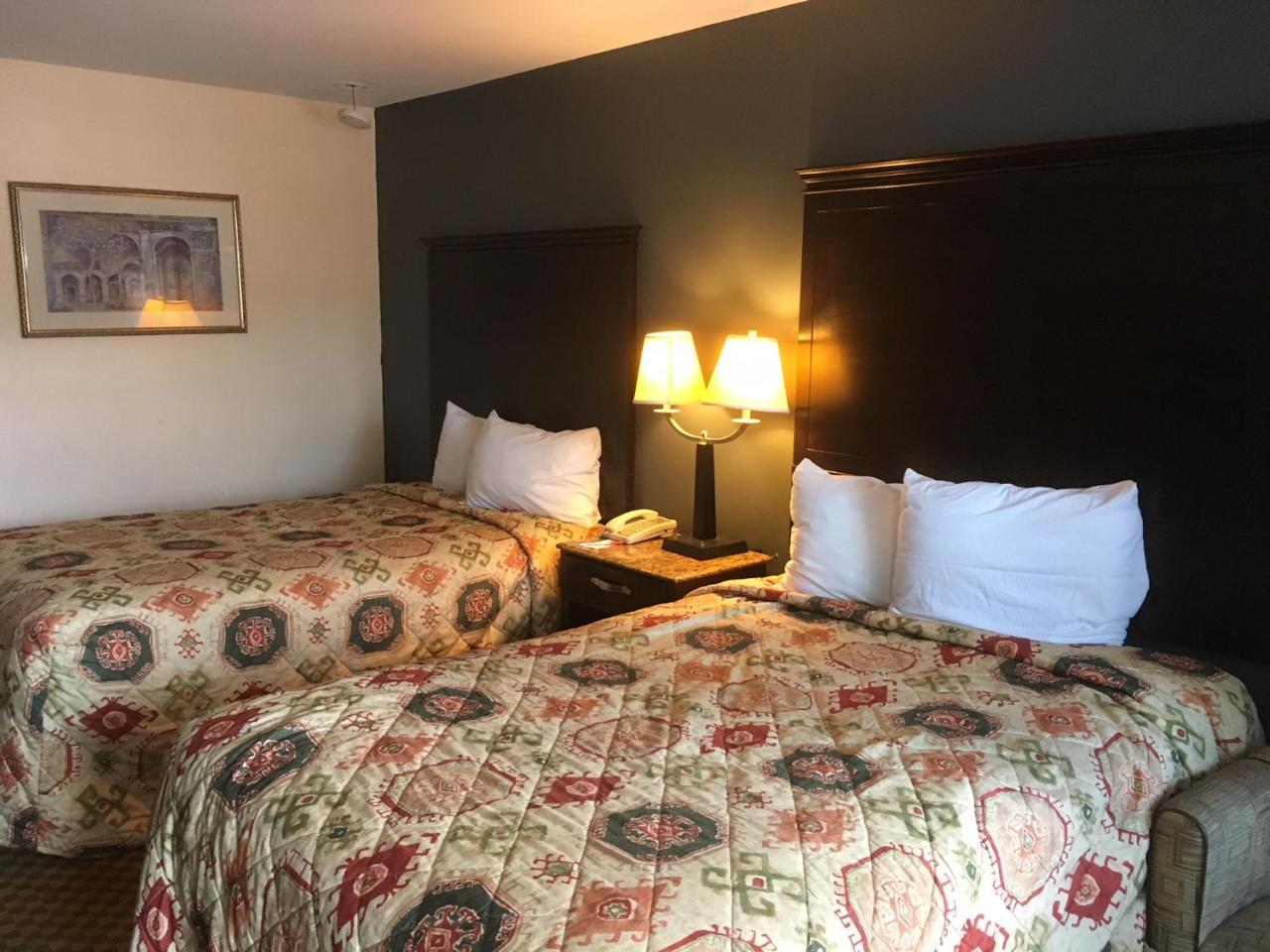 גאלווי Deluxe Inn מראה חיצוני תמונה